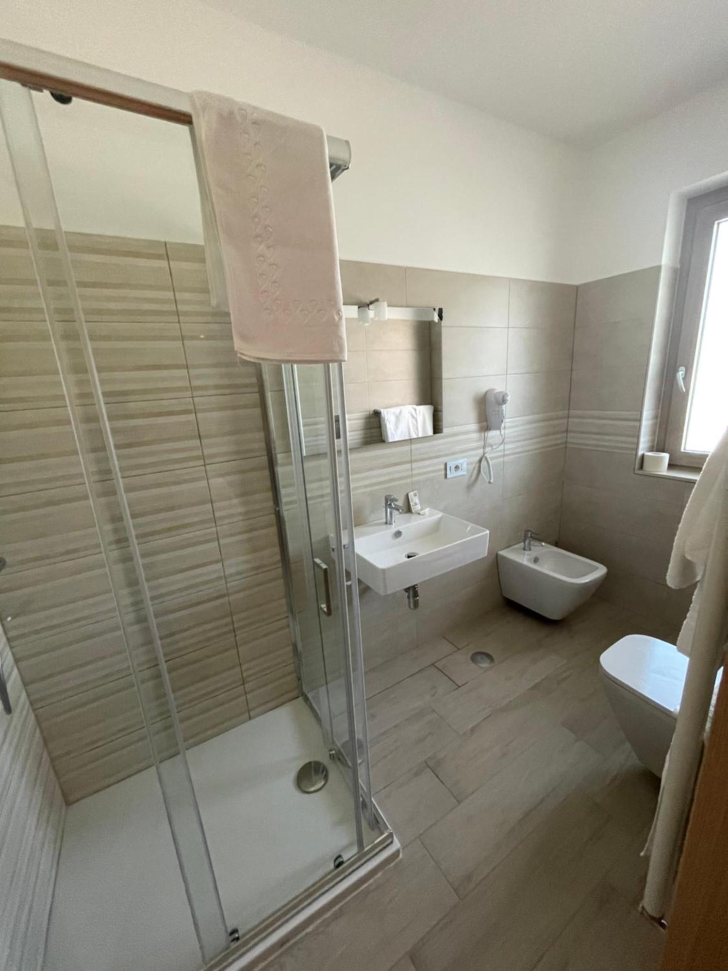Fd Lorichella Hotel Lorica Ngoại thất bức ảnh