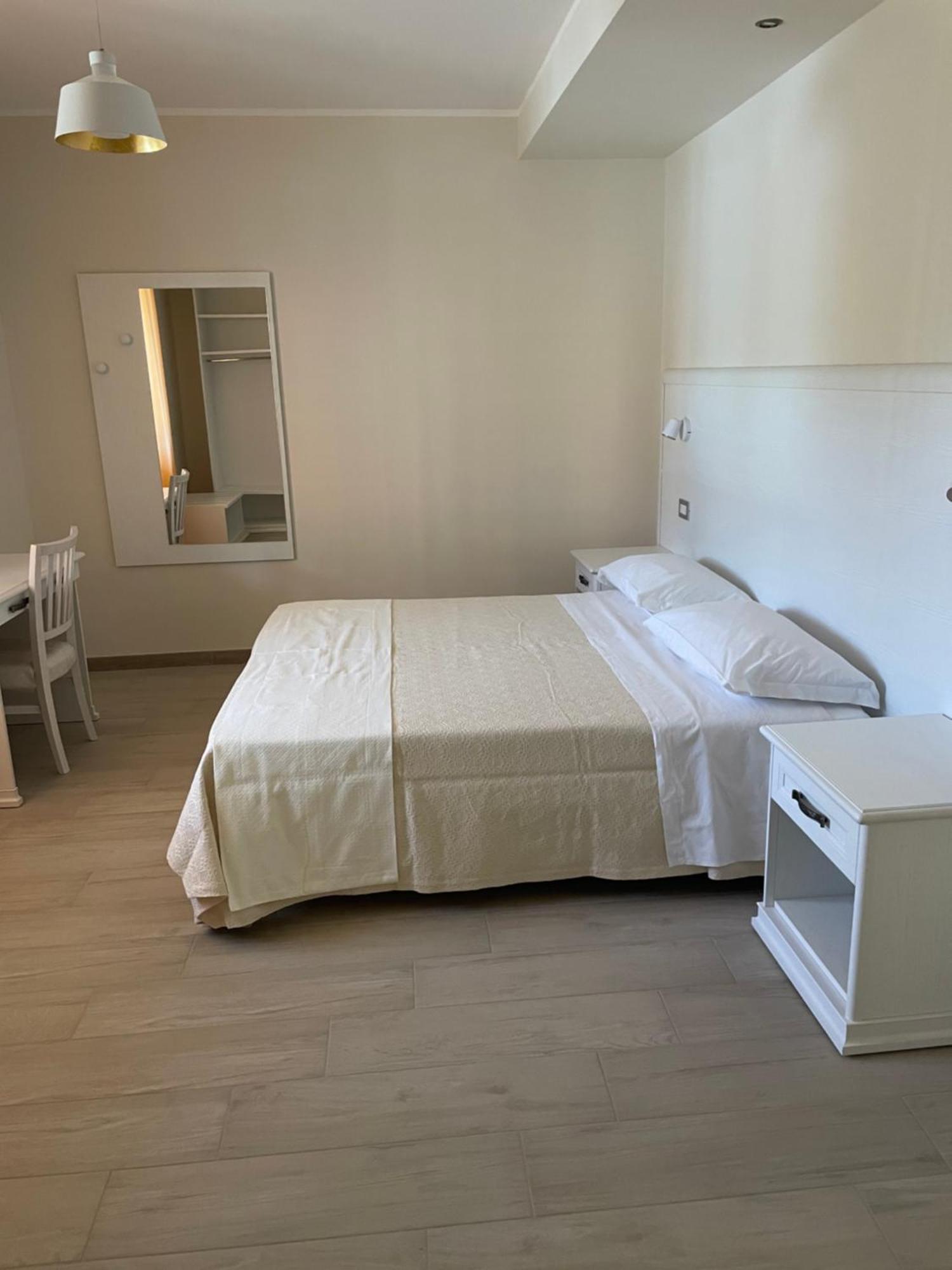 Fd Lorichella Hotel Lorica Ngoại thất bức ảnh
